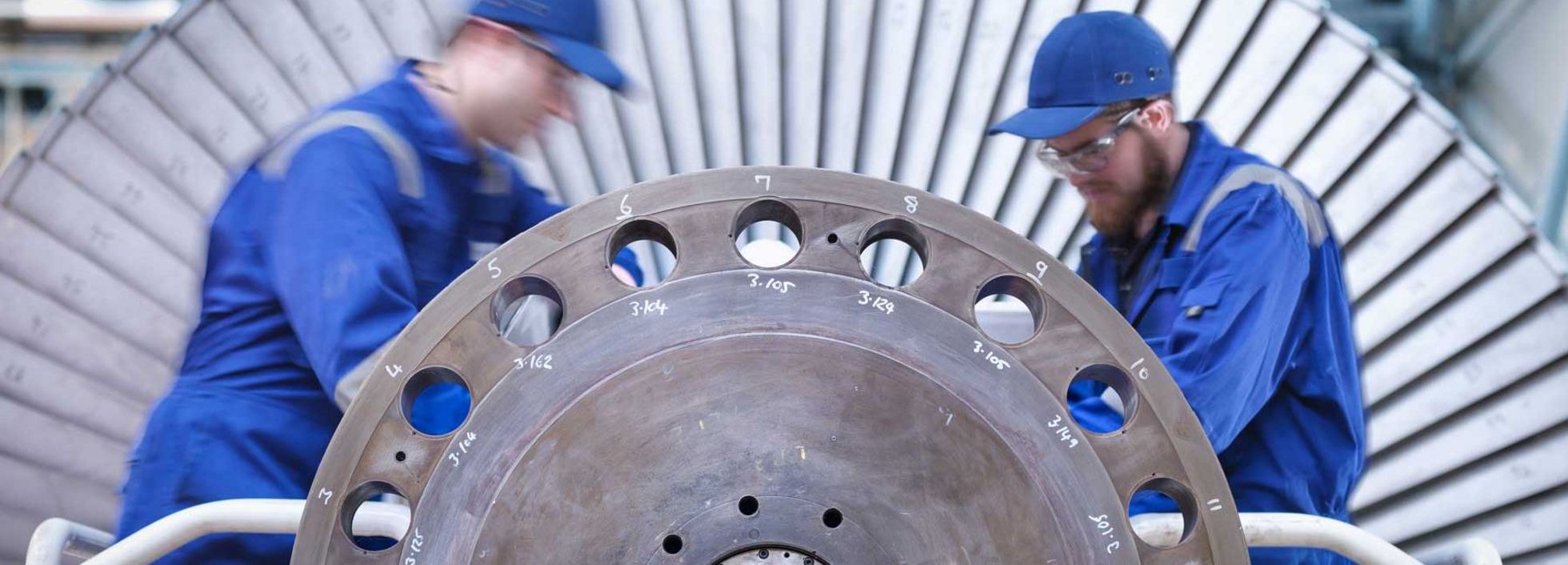 steam-turbine-in-workshop